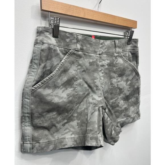 Spanx Women’s Camo Grey Twill Short / Size-Medium - Picture 3 of 8